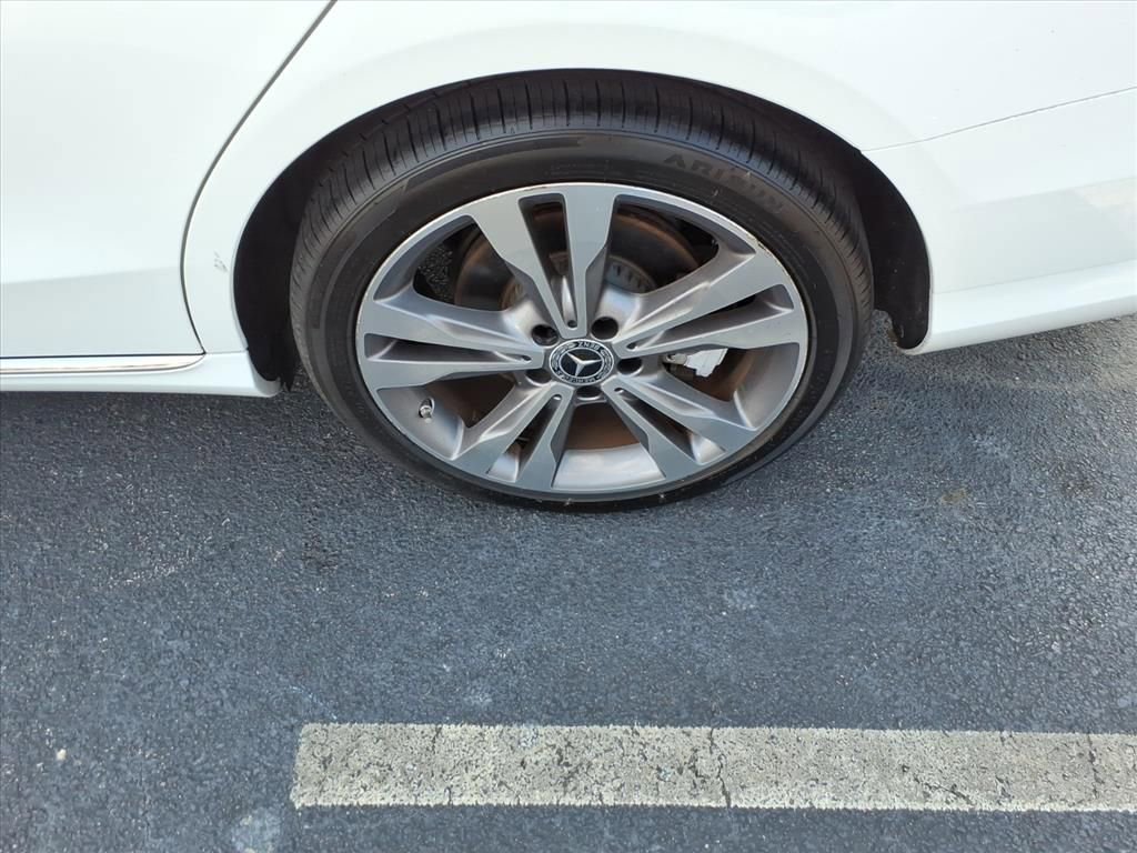 Used 2019 Mercedes-Benz C 300 Sedan image 5