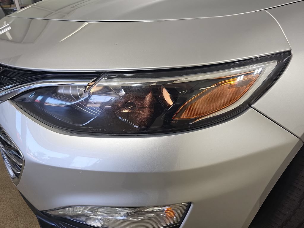 Certified 2022 Chevrolet Malibu LT FWD image 35