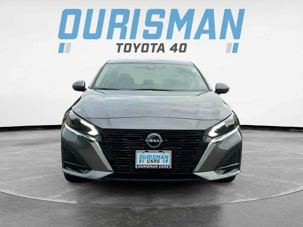 Used 2023 Nissan Altima 2.5 SL AWD/4WD image 2