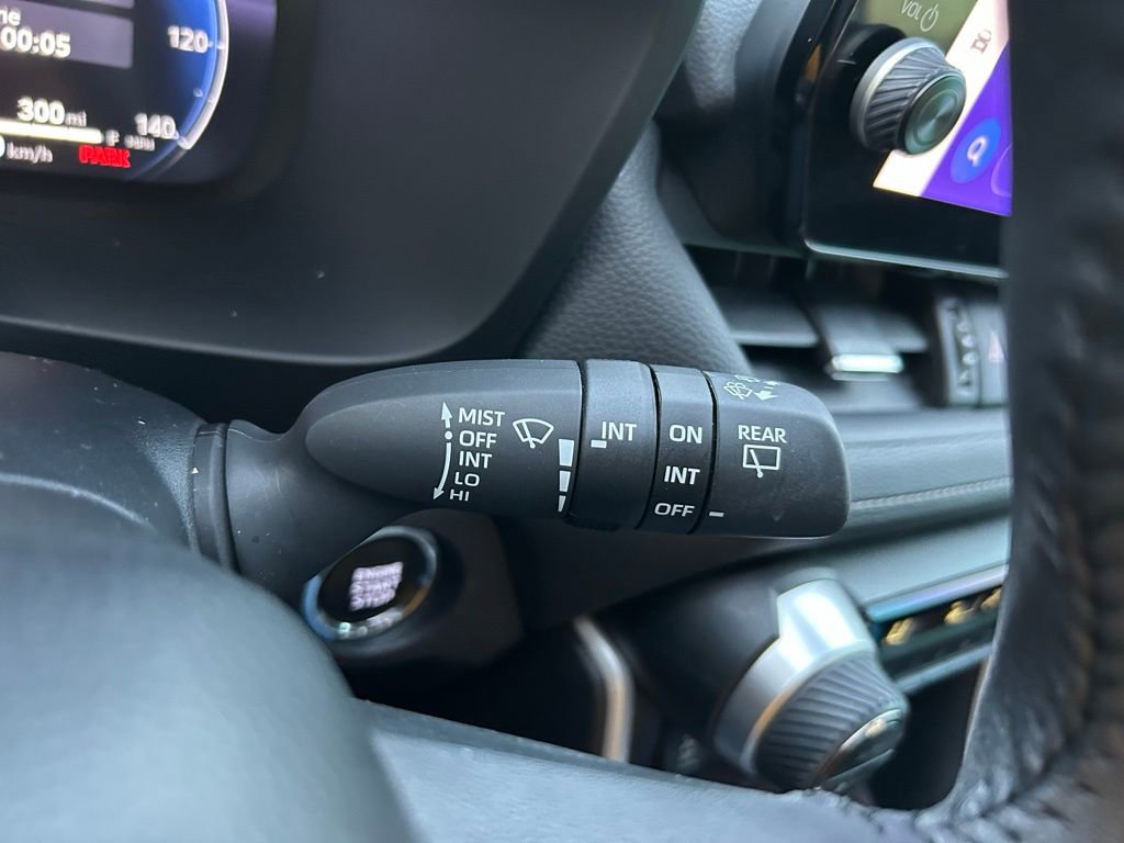 Used 2024 Toyota RAV4 Limited image 21