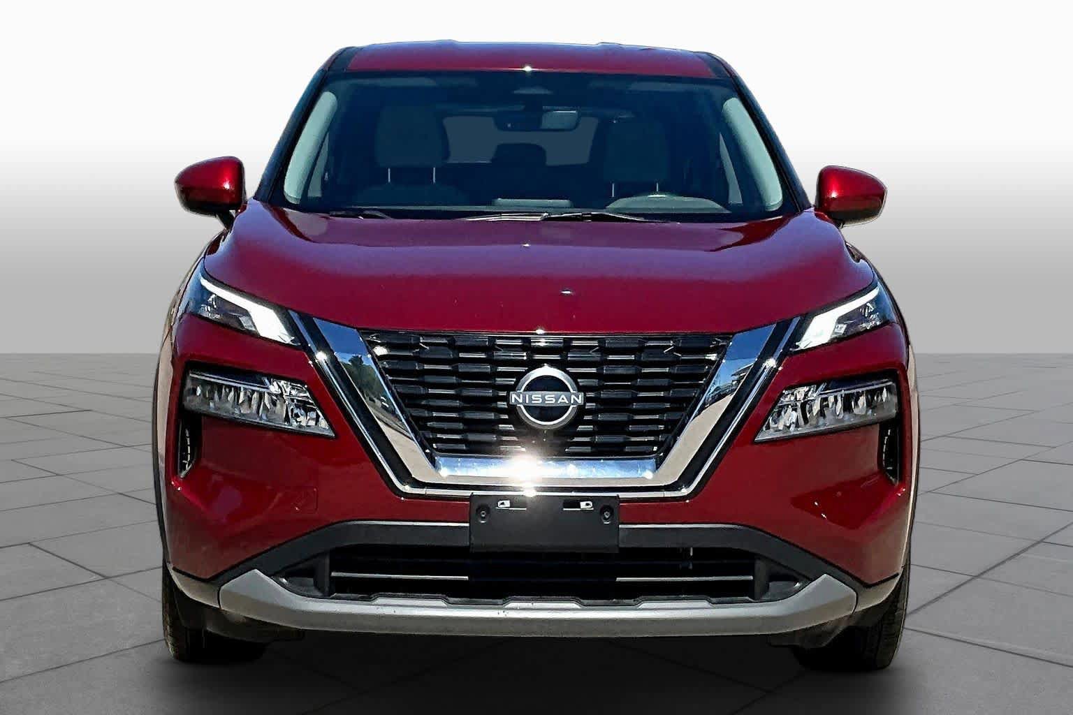 Used 2023 Nissan Rogue SV FWD image 4