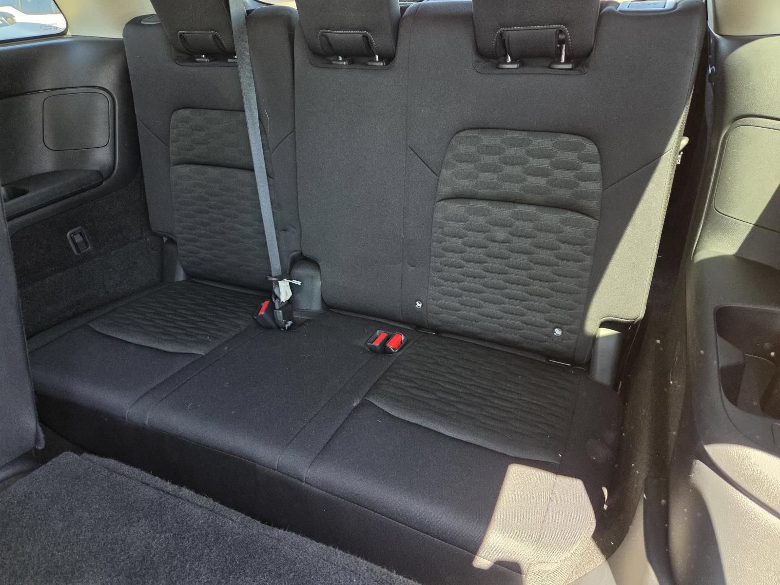 Certified 2025 Nissan Pathfinder SV FWD image 18