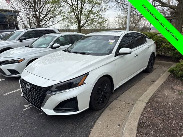 Used 2025 Nissan Altima 2.5 SV w/ SV Special Edition Package FWD image 1