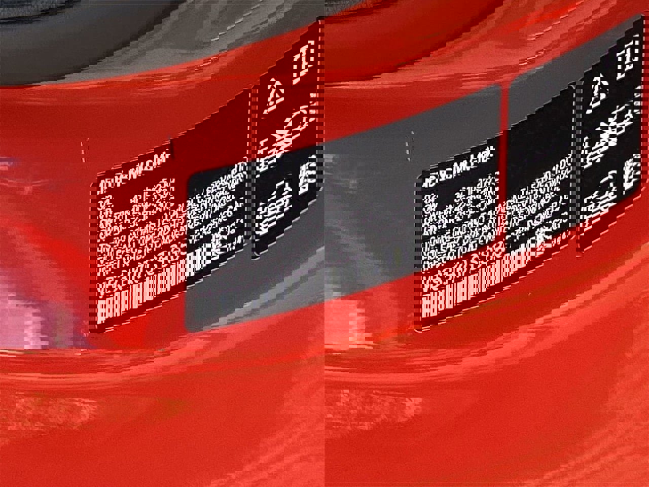 Used 2025 BMW M4 xDrive Competition w/ Executive Package image 29