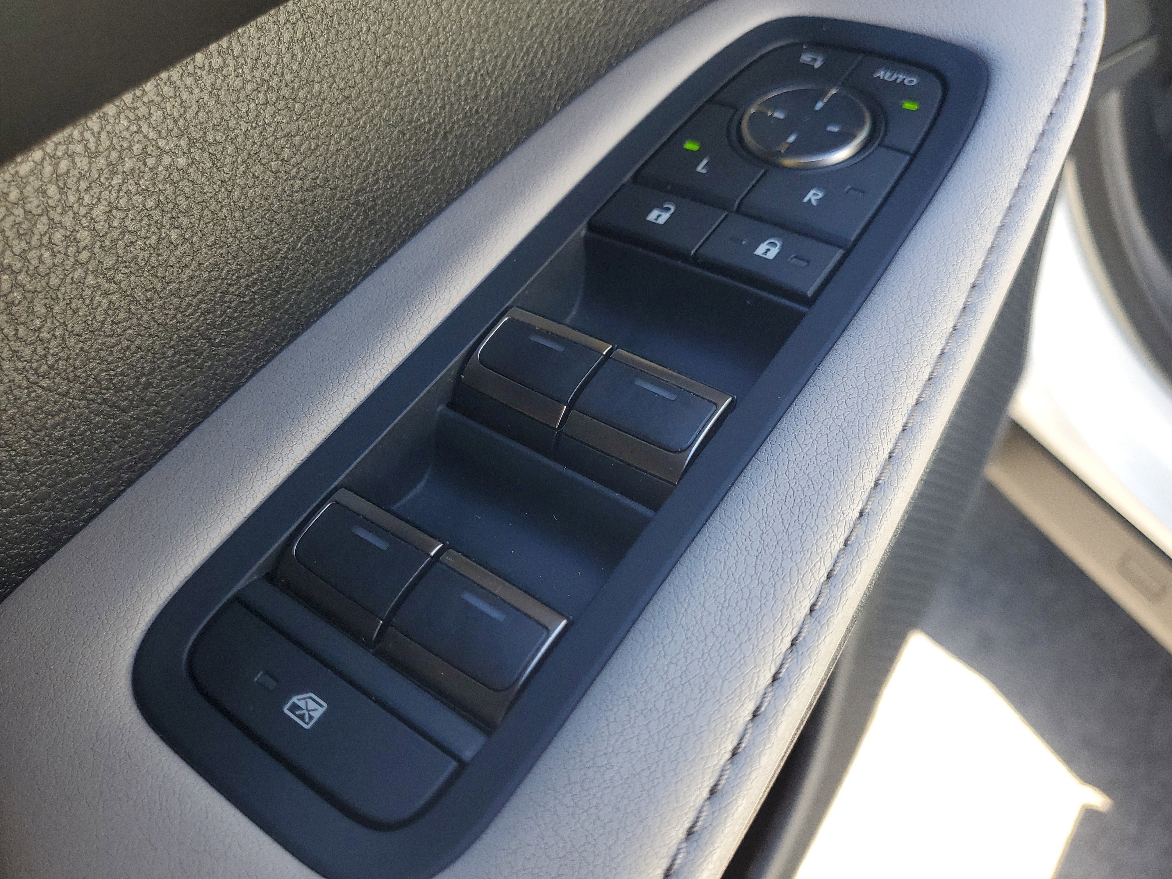 Used 2023 Lexus RX 350 Premium w/ Accessory Package (Z1) image 20