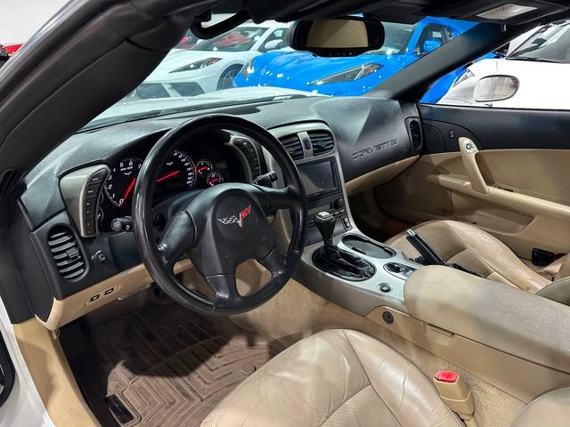 Used 2005 Chevrolet Corvette Coupe w/ Preferred Equipment Group RWD image 11