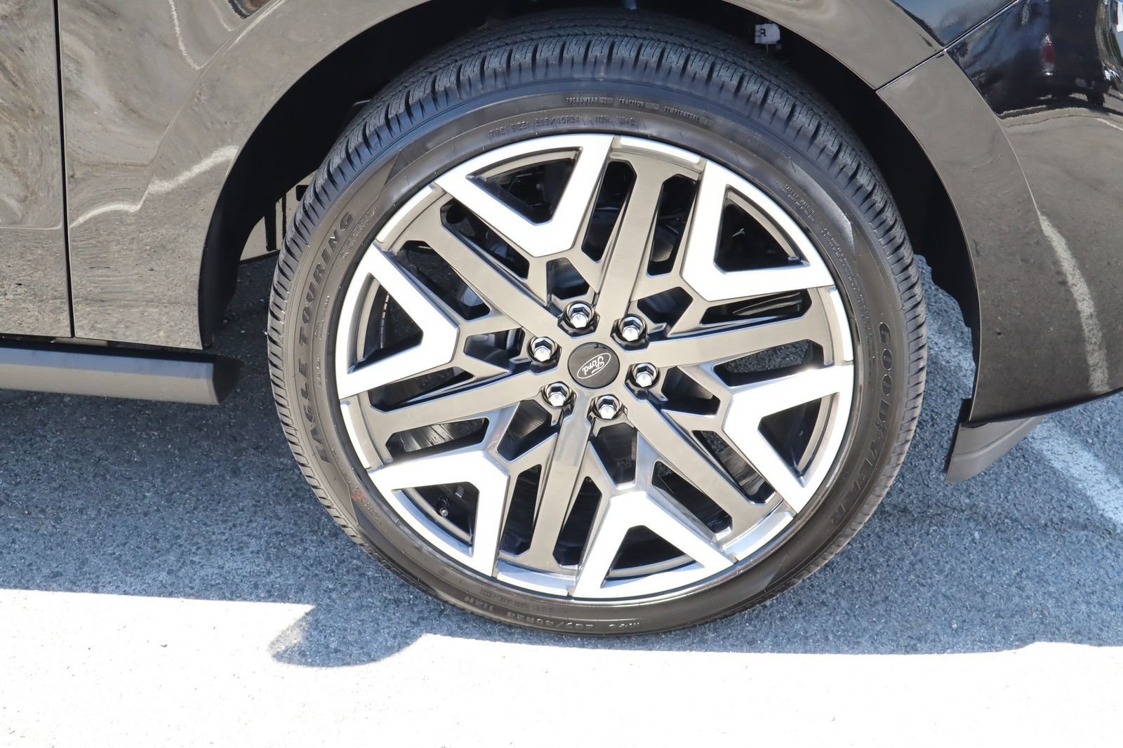 New 2027 Ford Expedition Max Platinum w/ Platinum Ultimate Package AWD/4WD image 10