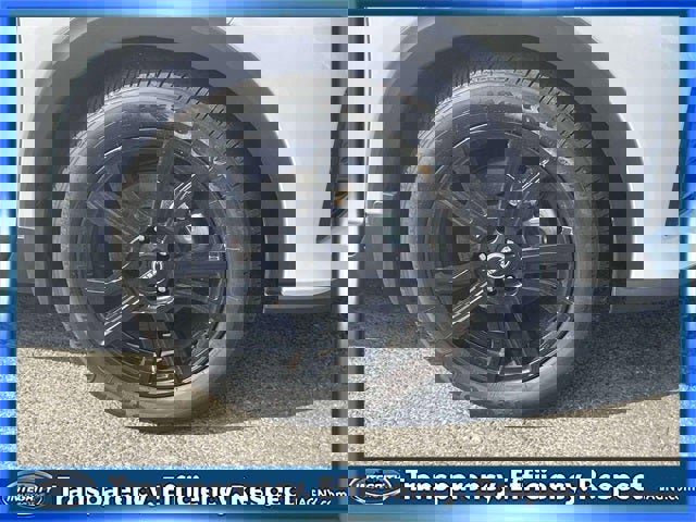 Used 2024 Nissan Kicks SR image 9