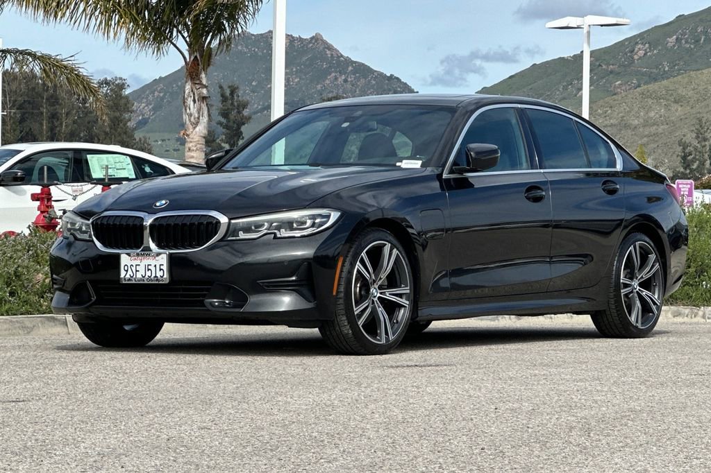 Used 2021 BMW 330e w/ Convenience Package image 7