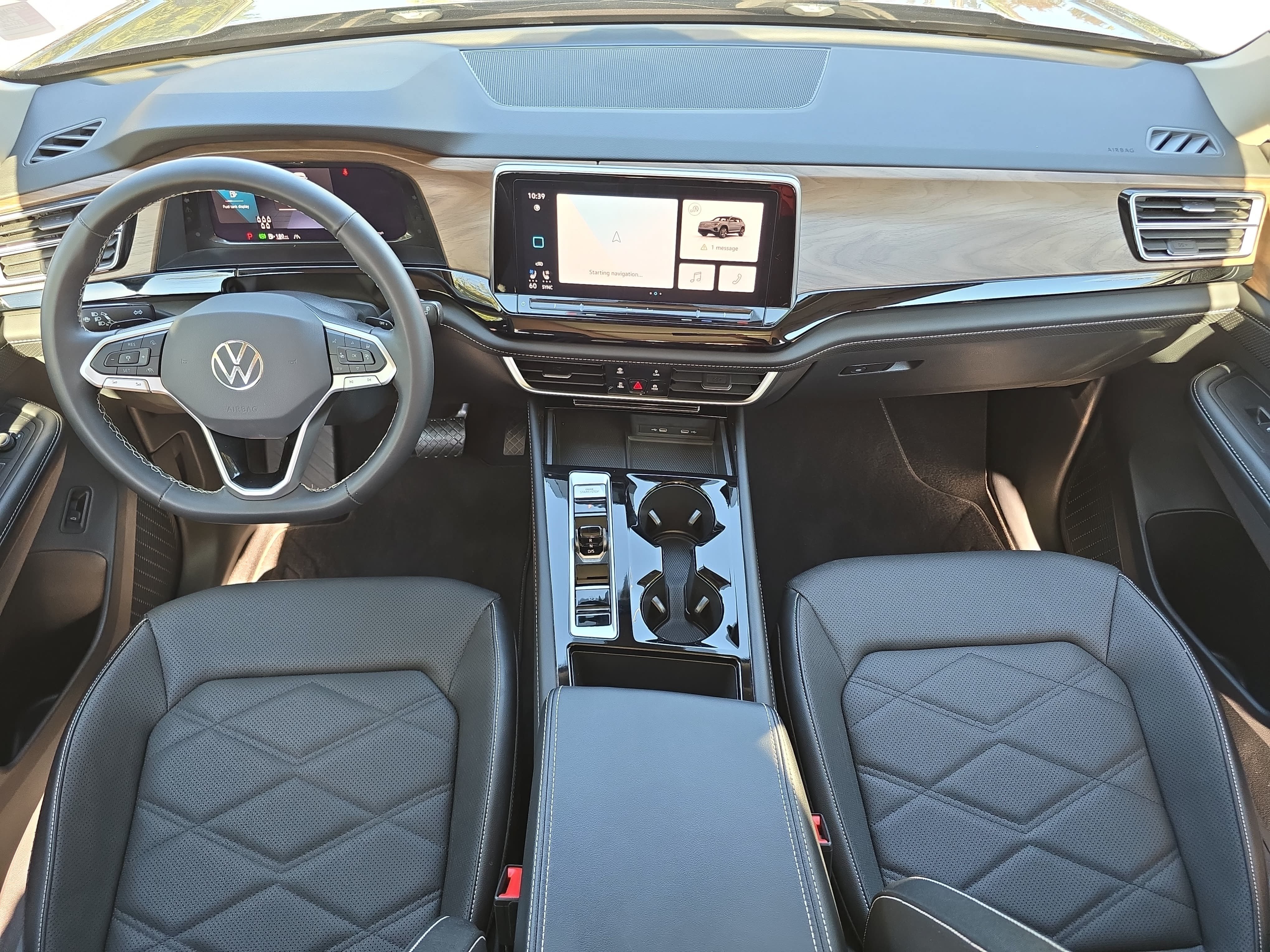 Used 2024 Volkswagen Atlas SE AWD/4WD image 9
