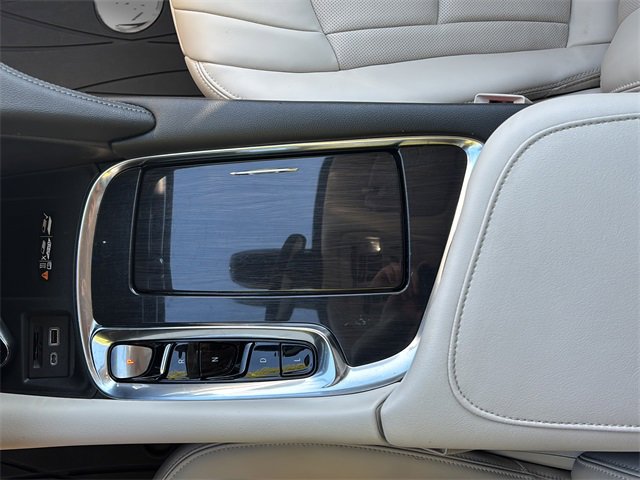 Used 2023 Buick Enclave Essence w/ Experience Buick Package image 17