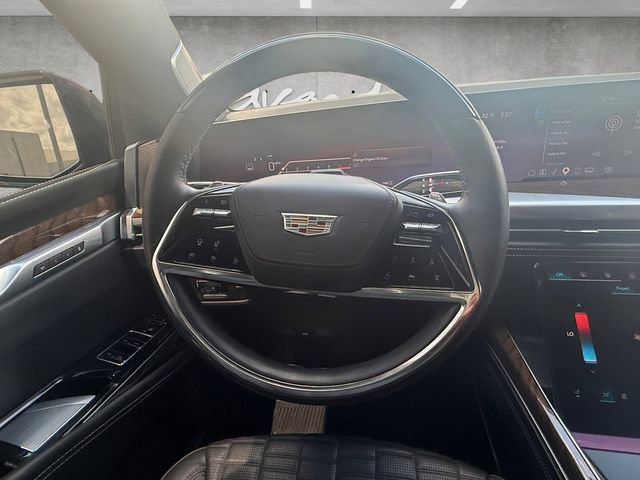 Certified 2025 Cadillac Escalade Sport Platinum w/ LPO, ONYX Package AWD/4WD image 21