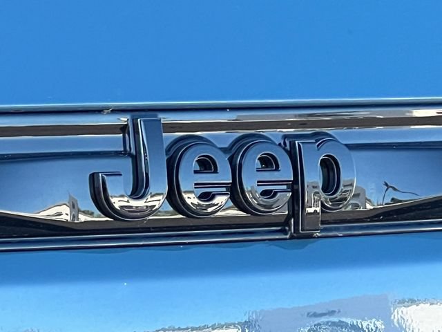 New 2027 Jeep Grand Cherokee Limited w/ Trailer Tow Package AWD/4WD image 47