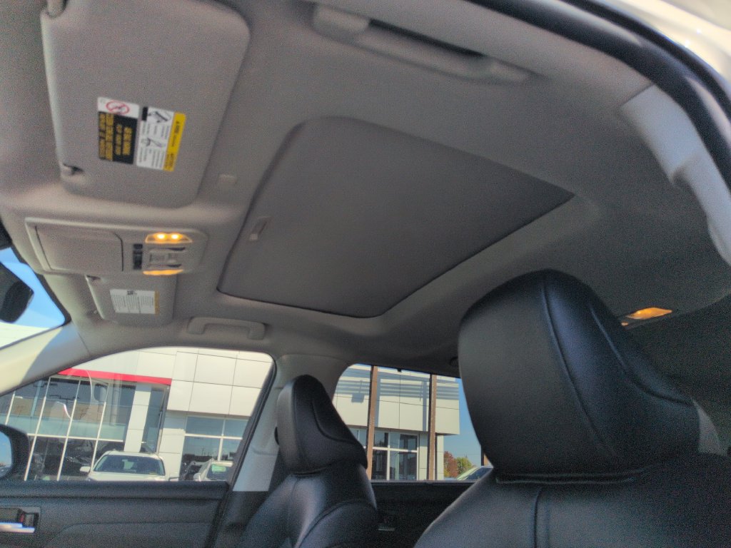 Certified 2022 Toyota Highlander XLE AWD/4WD image 21