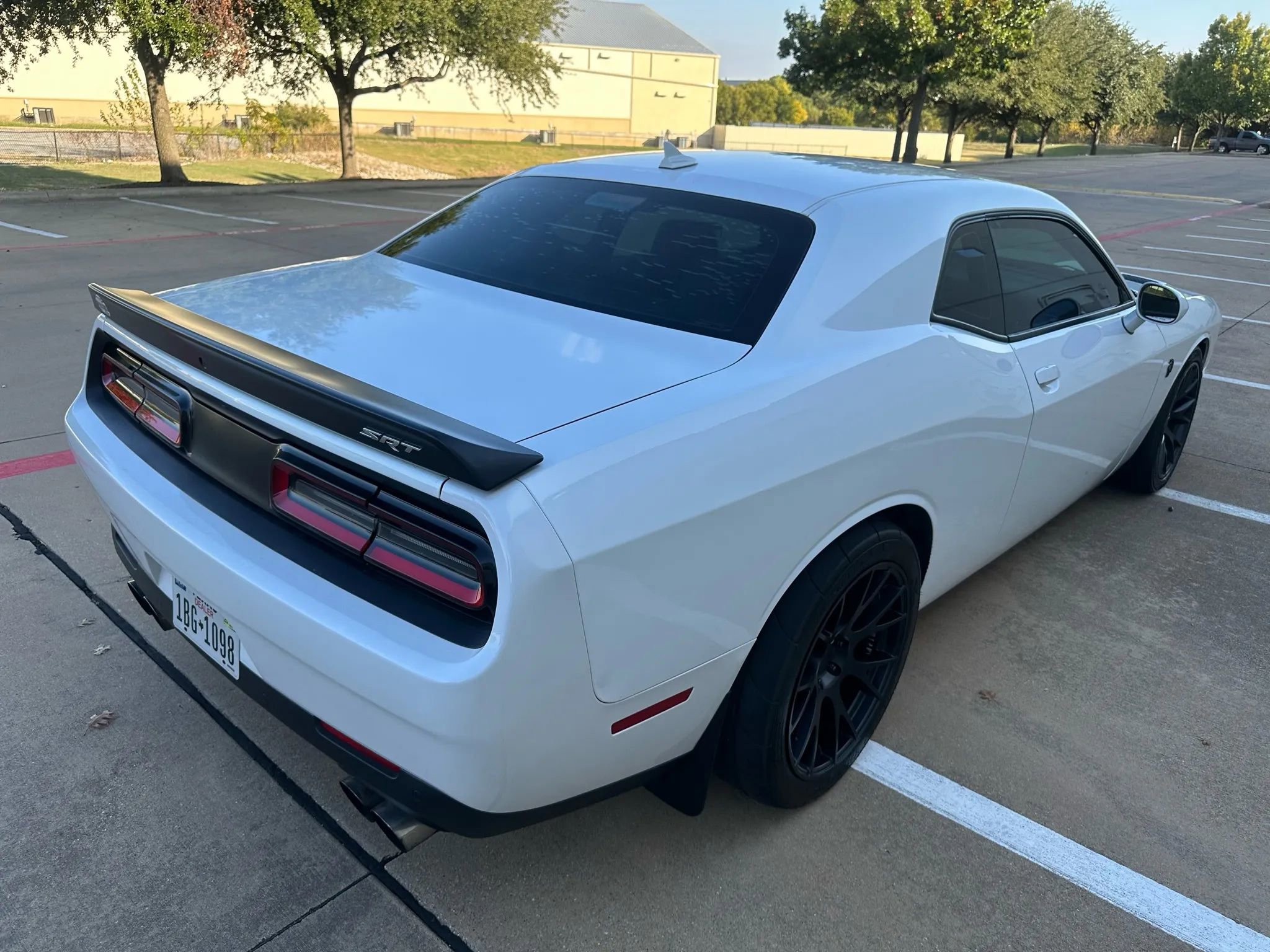 Used 2016 Dodge Challenger SRT Hellcat image 10