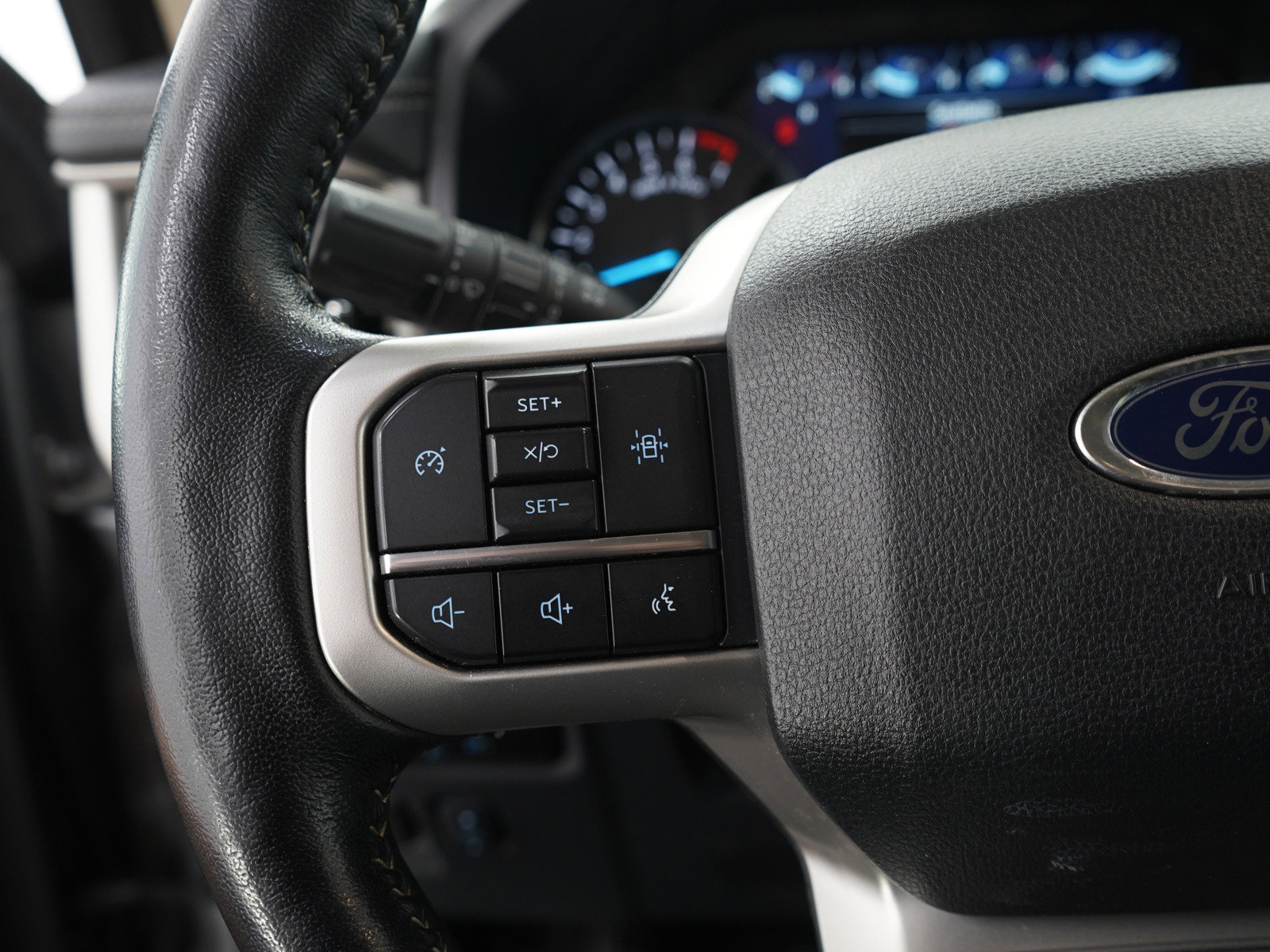 Used 2023 Ford Expedition Max XLT AWD/4WD image 31