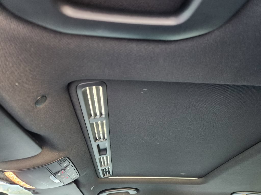 Used 2018 Mercedes-Benz E 300 image 26