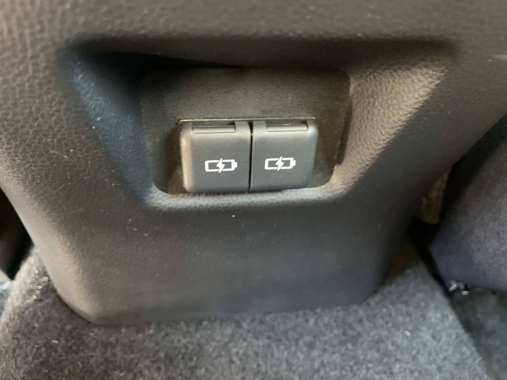 Used 2023 Toyota RAV4 XLE Premium FWD image 17