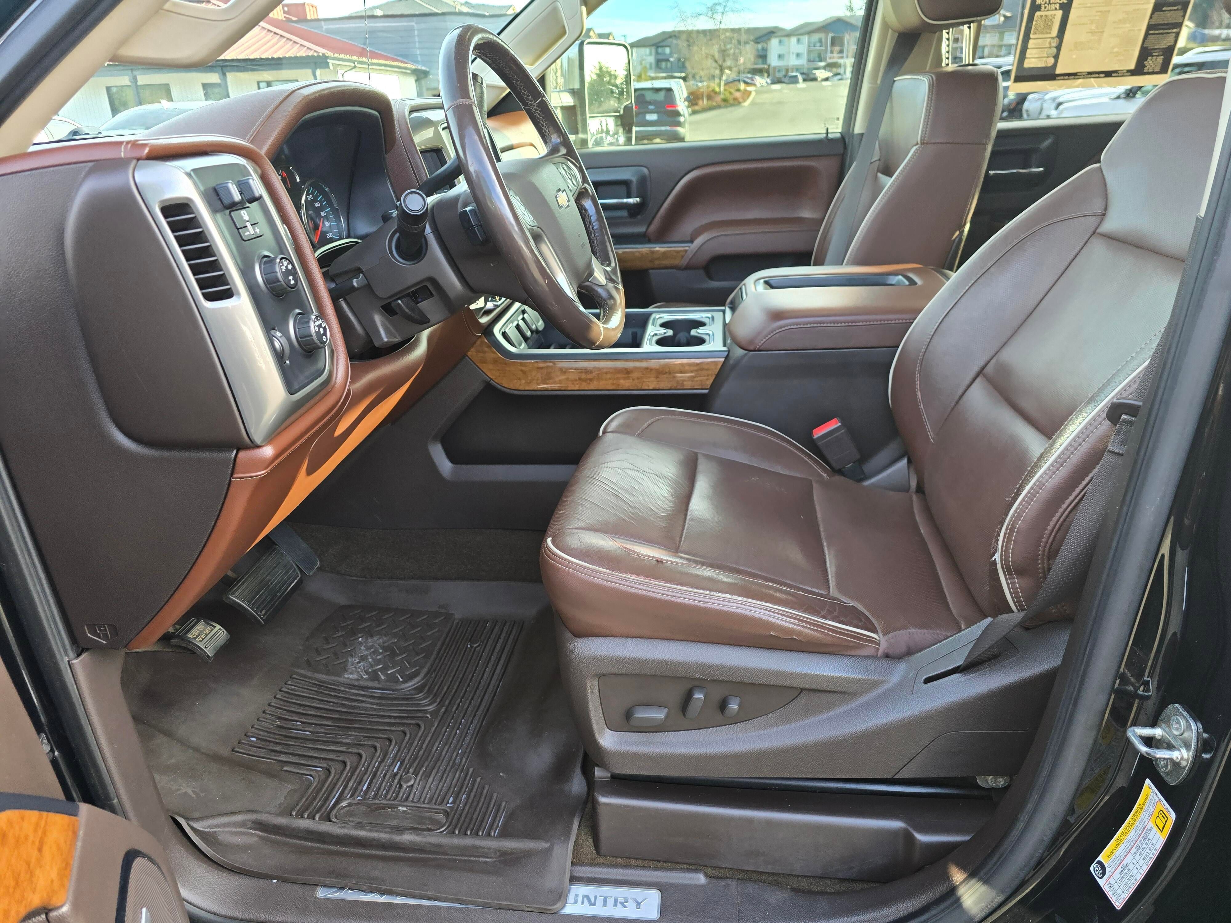 Used 2015 Chevrolet Silverado 3500 High Country image 27