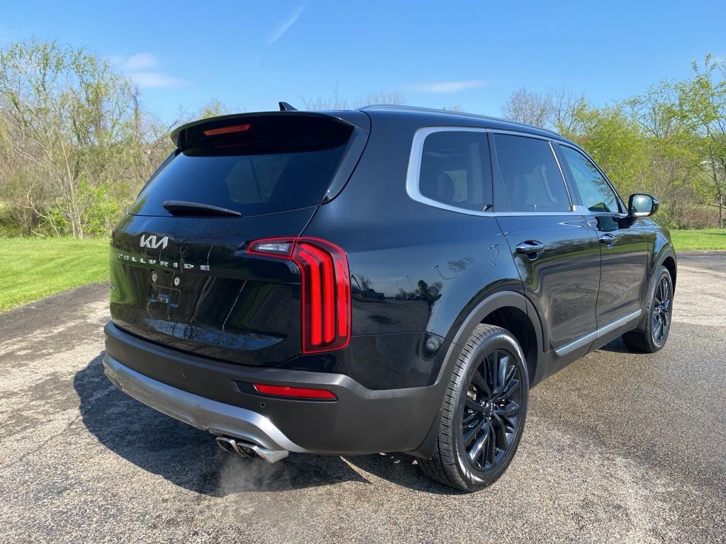 Certified 2022 Kia Telluride SX w/ SX Prestige Package AWD/4WD image 3
