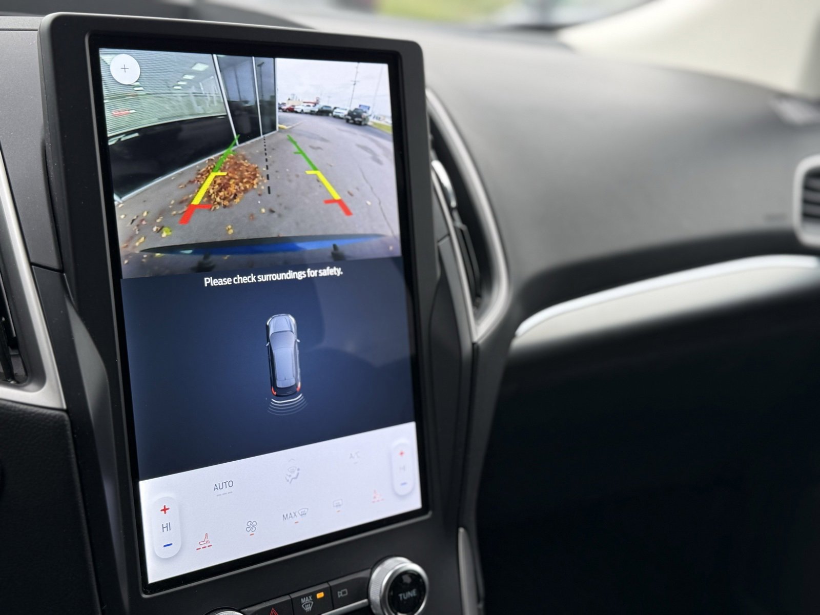 Used 2022 Ford Edge SEL image 28