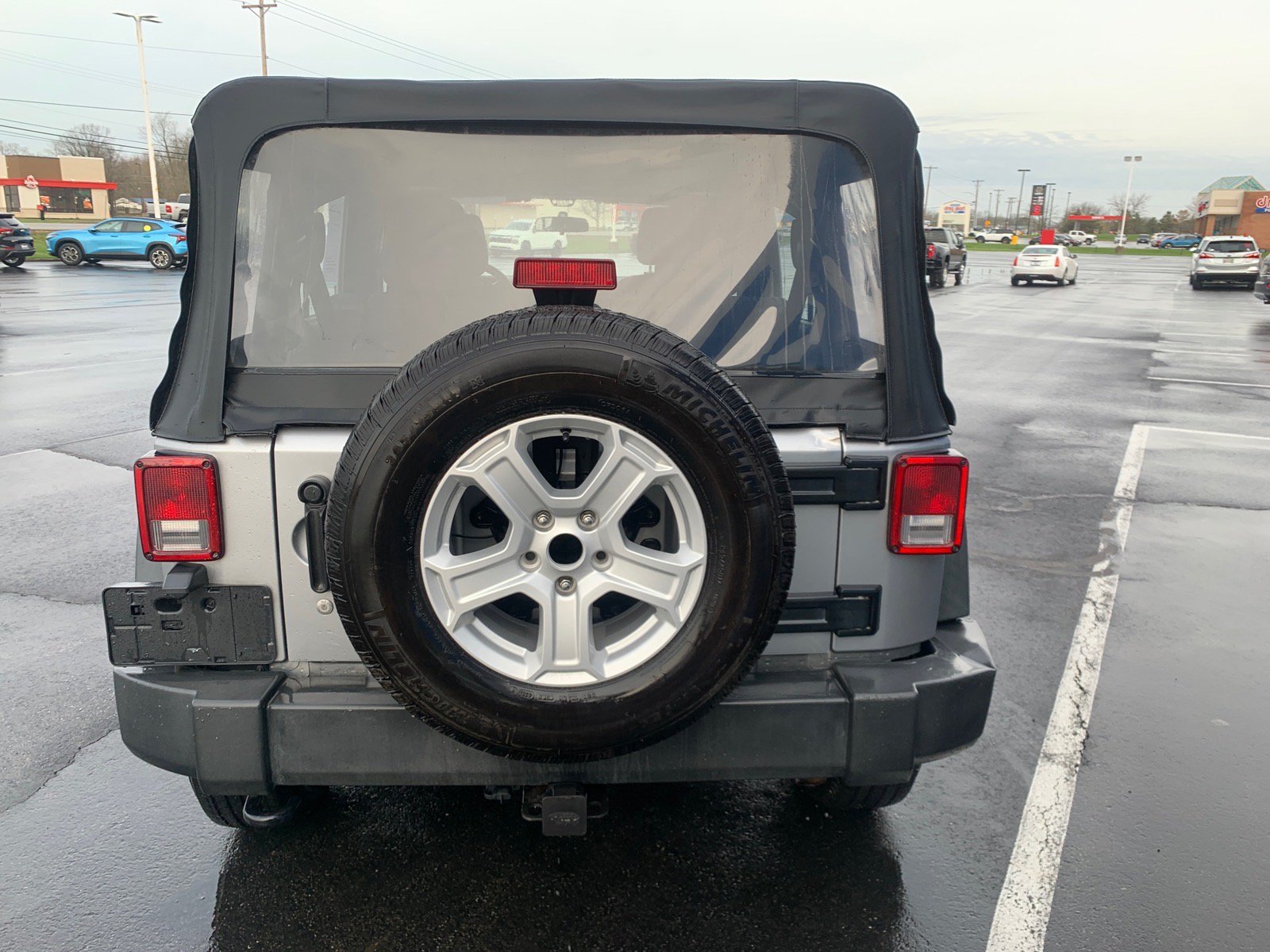 Used 2015 Jeep Wrangler Unlimited Sport AWD/4WD image 5