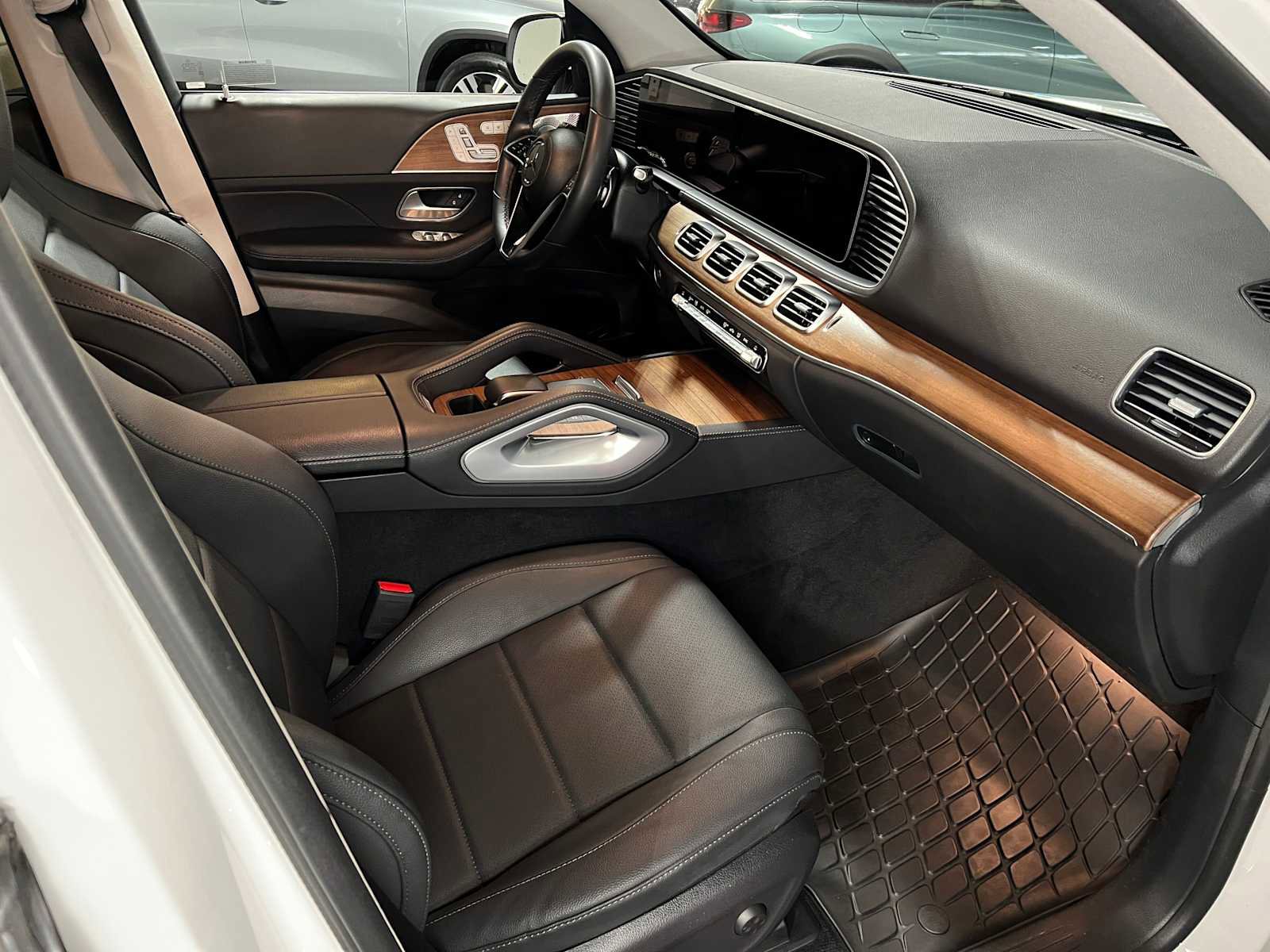 Certified 2024 Mercedes-Benz GLE 350 4MATIC image 11