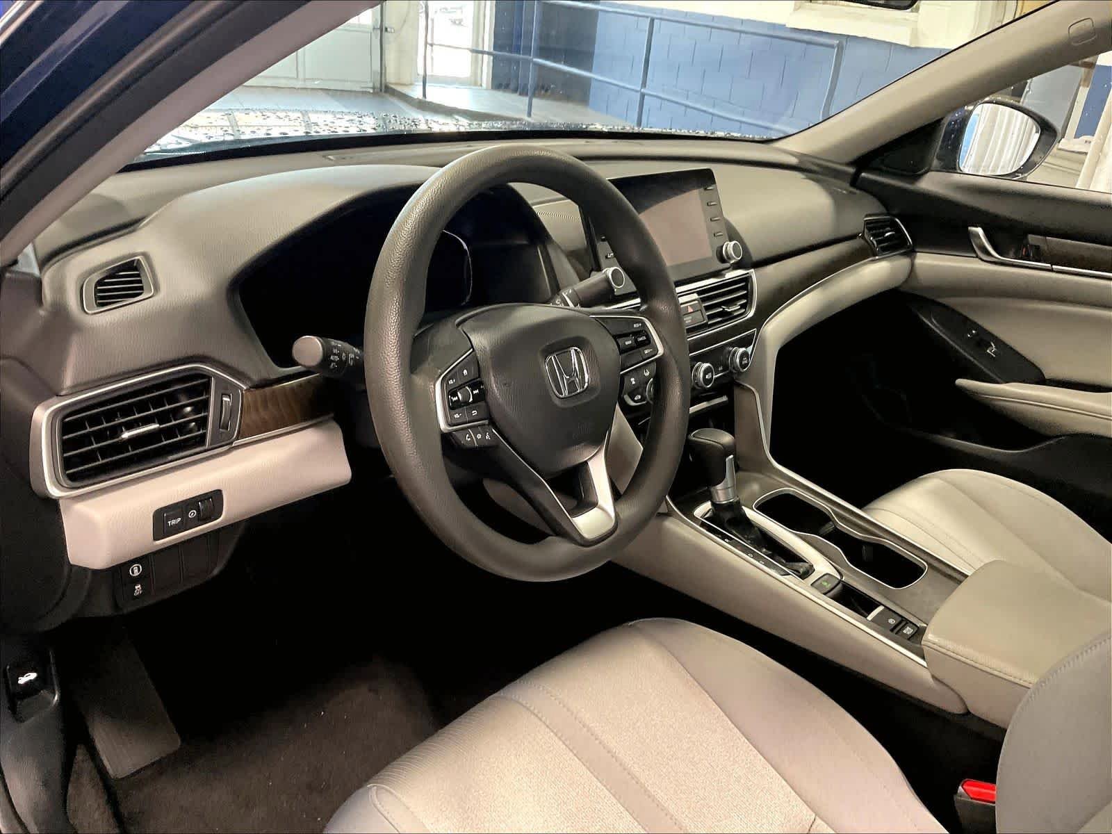 Used 2020 Honda Accord EX image 8