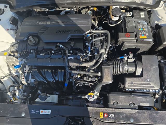 Used 2025 Hyundai Elantra Sport image 42