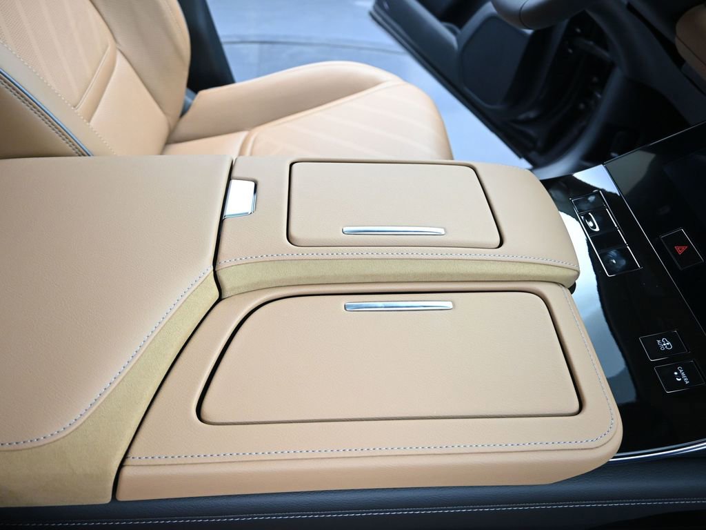 Used 2026 INFINITI QX80 Luxe w/ Cargo Package AWD/4WD image 19