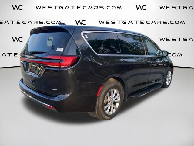 Used 2023 Chrysler Pacifica Touring-L AWD/4WD image 24