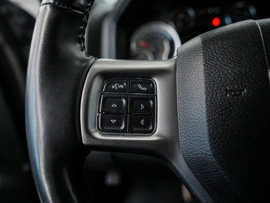 Used 2022 RAM 1500 Classic Warlock w/ Ceramic Gray Warlock Package image 24