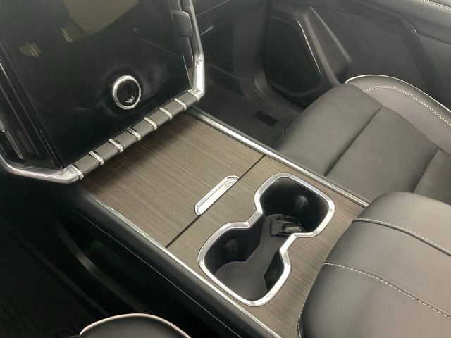 Used 2024 GMC Acadia Denali w/ Super Cruise Package image 12