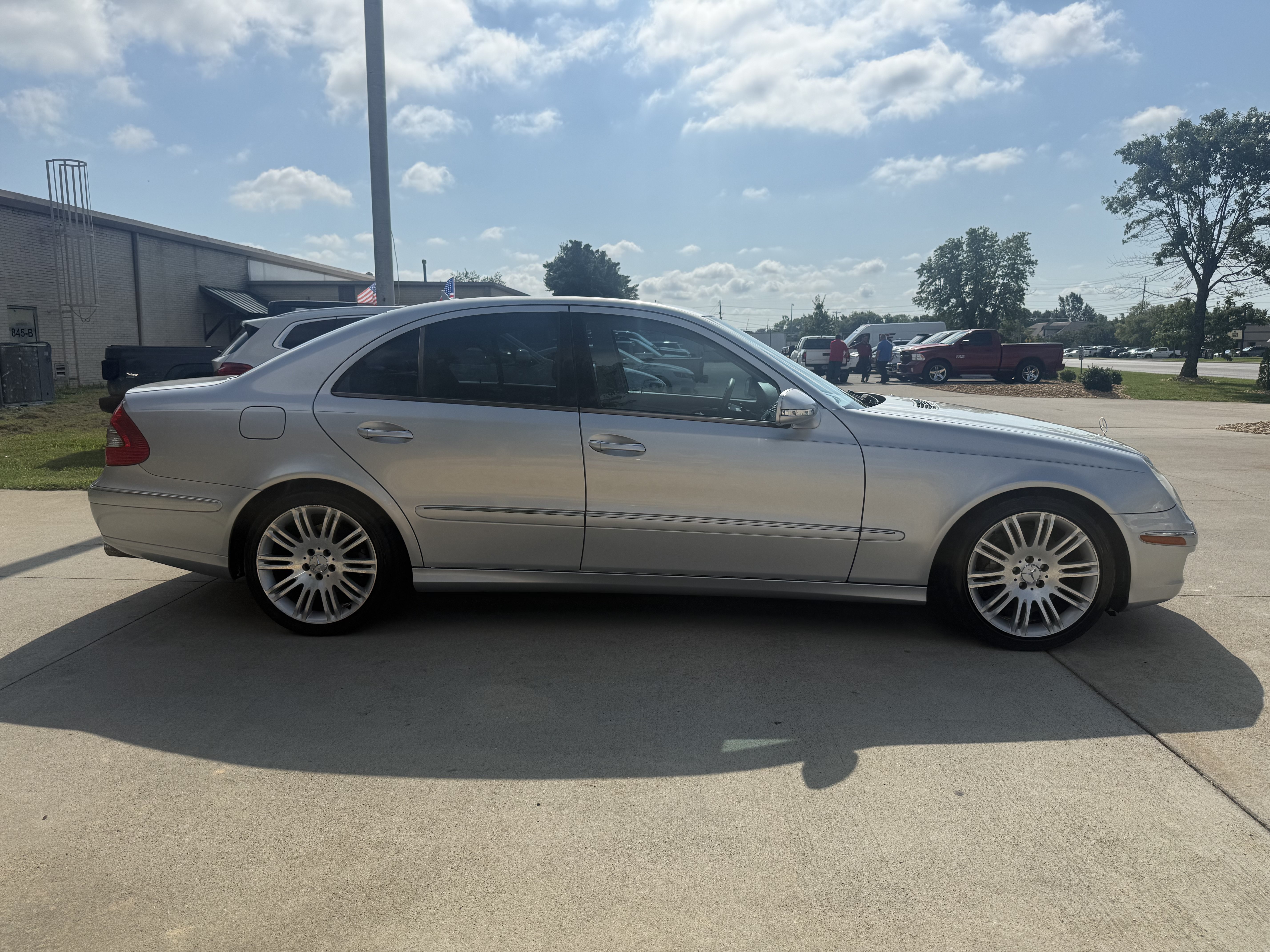 Used 2007 Mercedes-Benz E 350 Sedan w/ Premium Pkg 1 image 8