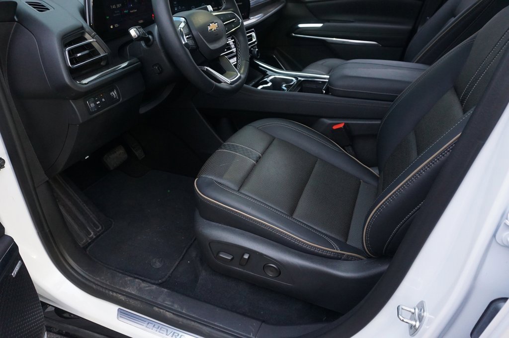 Certified 2025 Chevrolet Traverse High Country image 29
