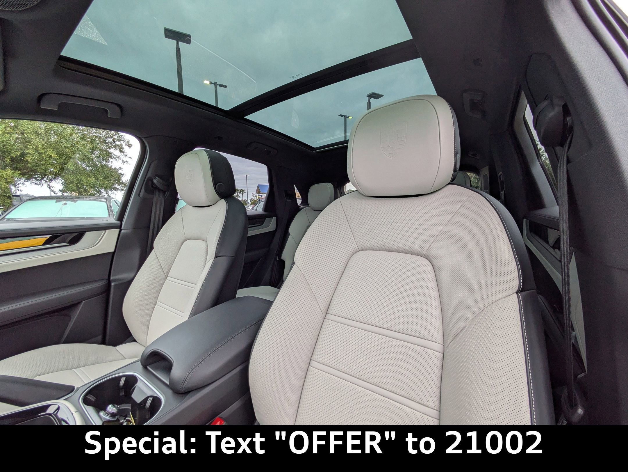 Used 2025 Porsche Cayenne image 24