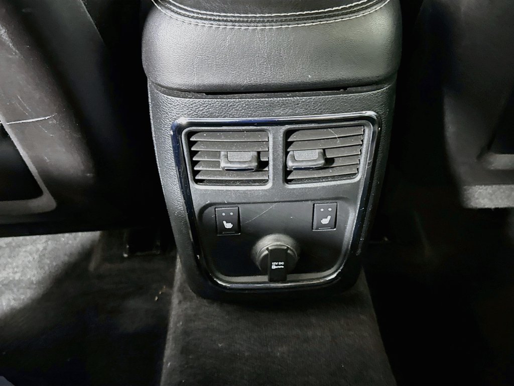 Used 2013 Dodge Charger SRT8 w/ Harman Kardon Audio Group RWD image 27