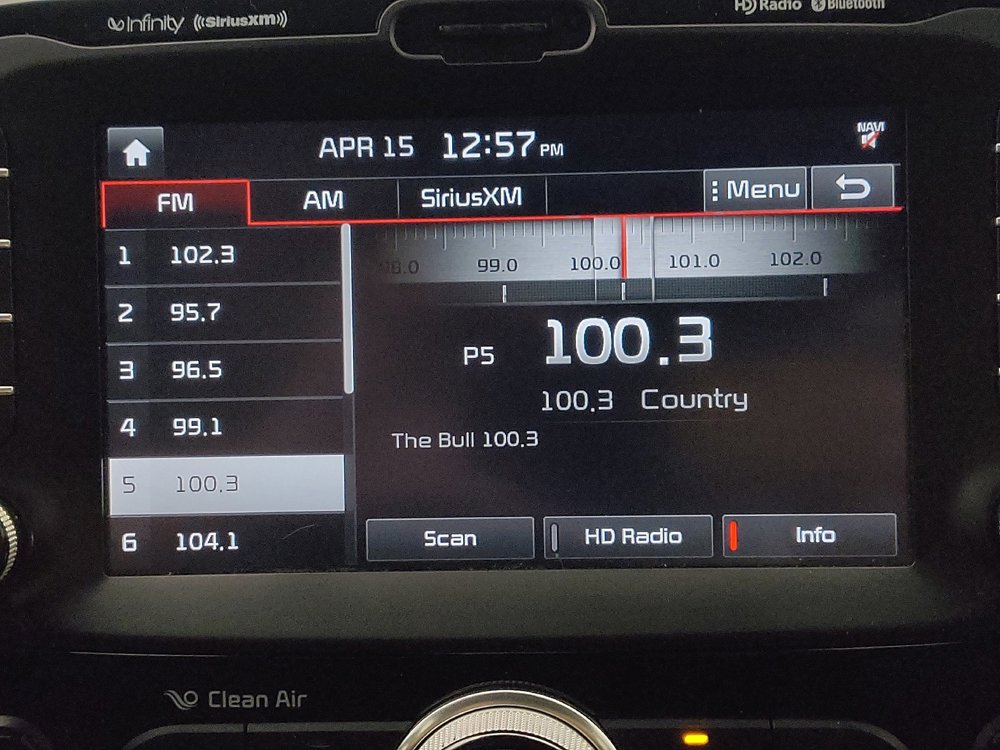 Used 2014 Kia Soul + w/ Primo Package FWD image 25