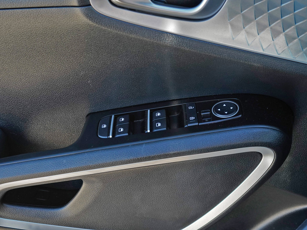 Used 2024 Kia Soul LX w/ Option Group 015 image 26