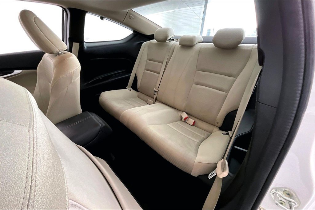 Used 2013 Honda Accord EX image 32