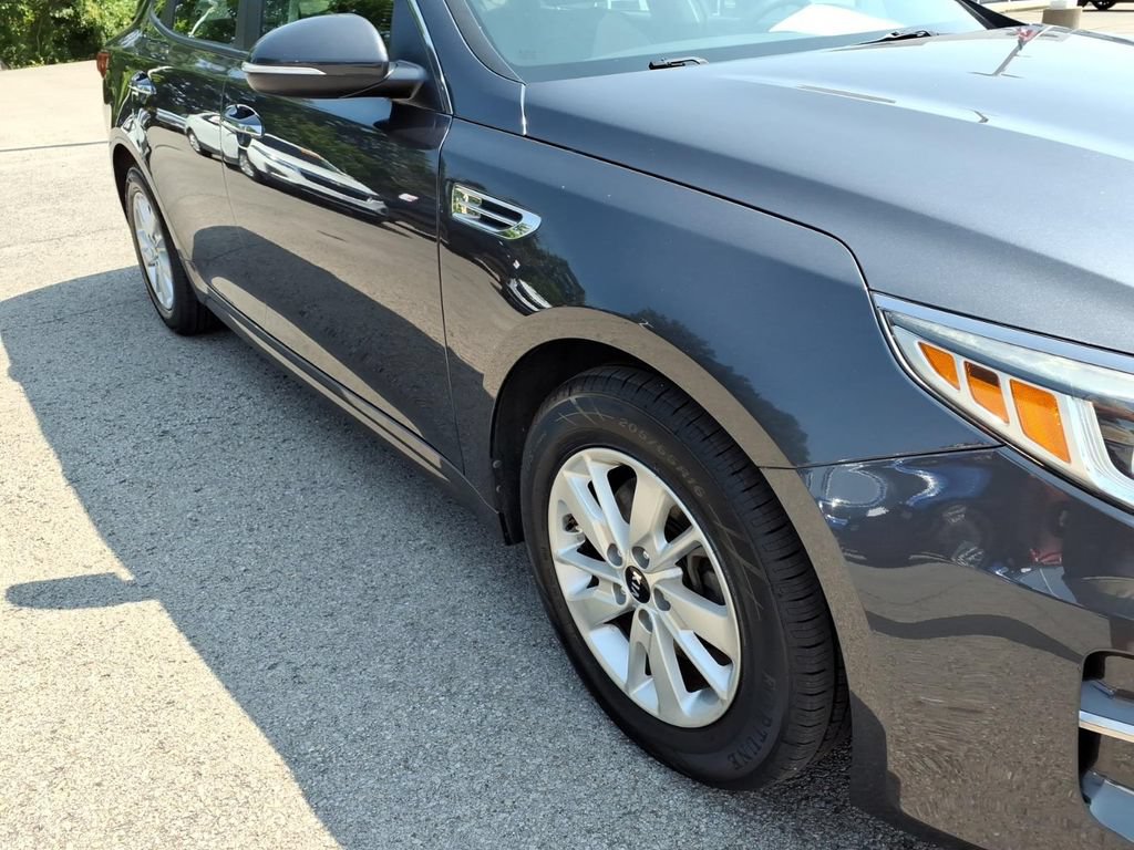 Used 2017 Kia Optima LX FWD image 16