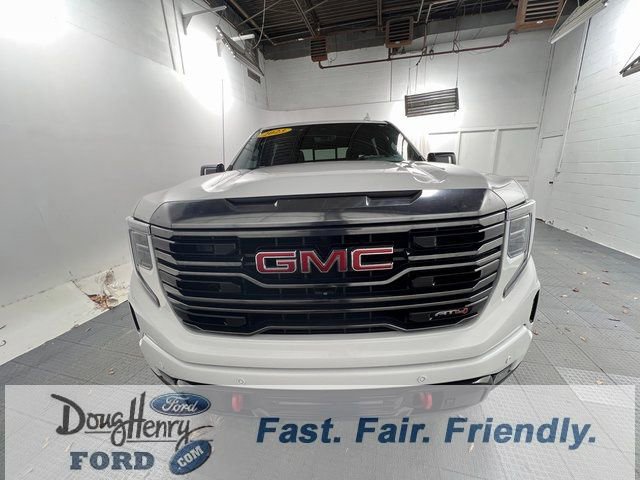 Used 2023 GMC Sierra 1500 AT4 w/ Technology Package AWD/4WD image 2