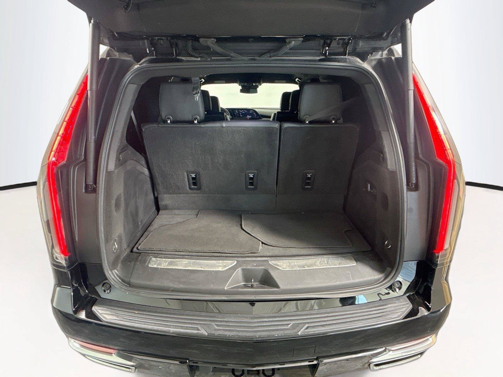 Used 2023 Cadillac Escalade Luxury RWD image 31