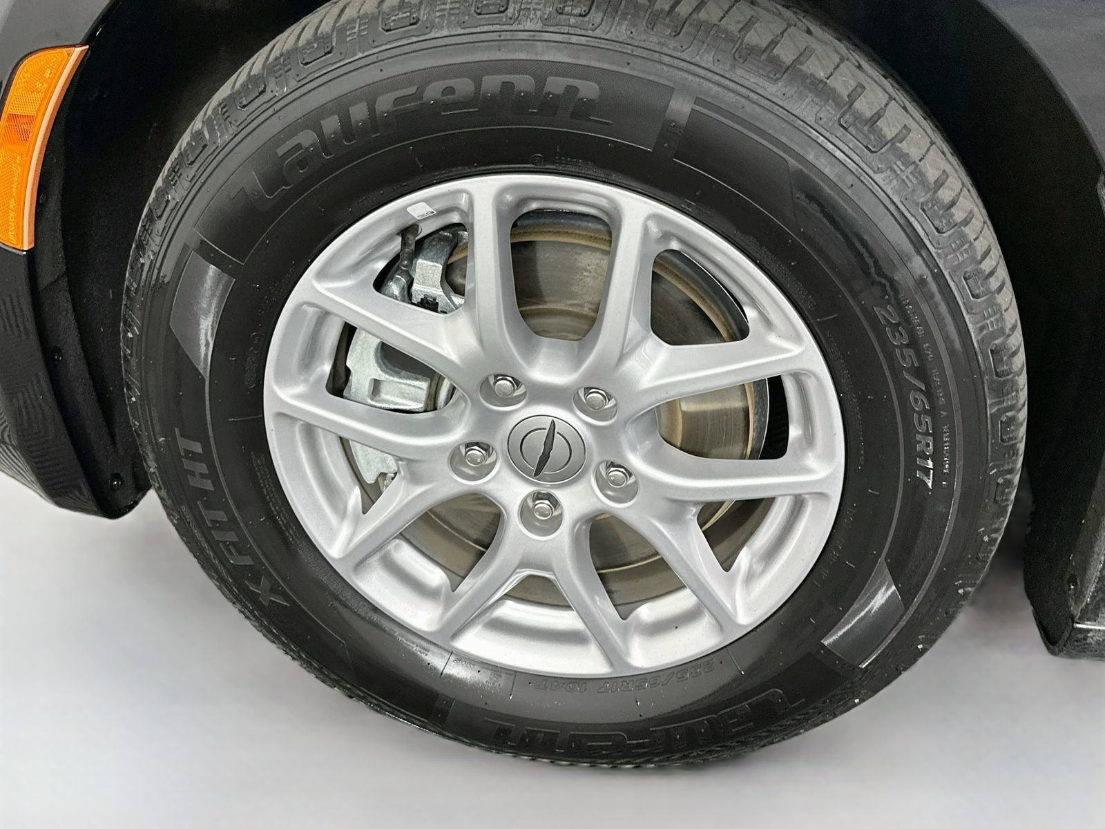 Used 2023 Chrysler Voyager LX FWD image 31