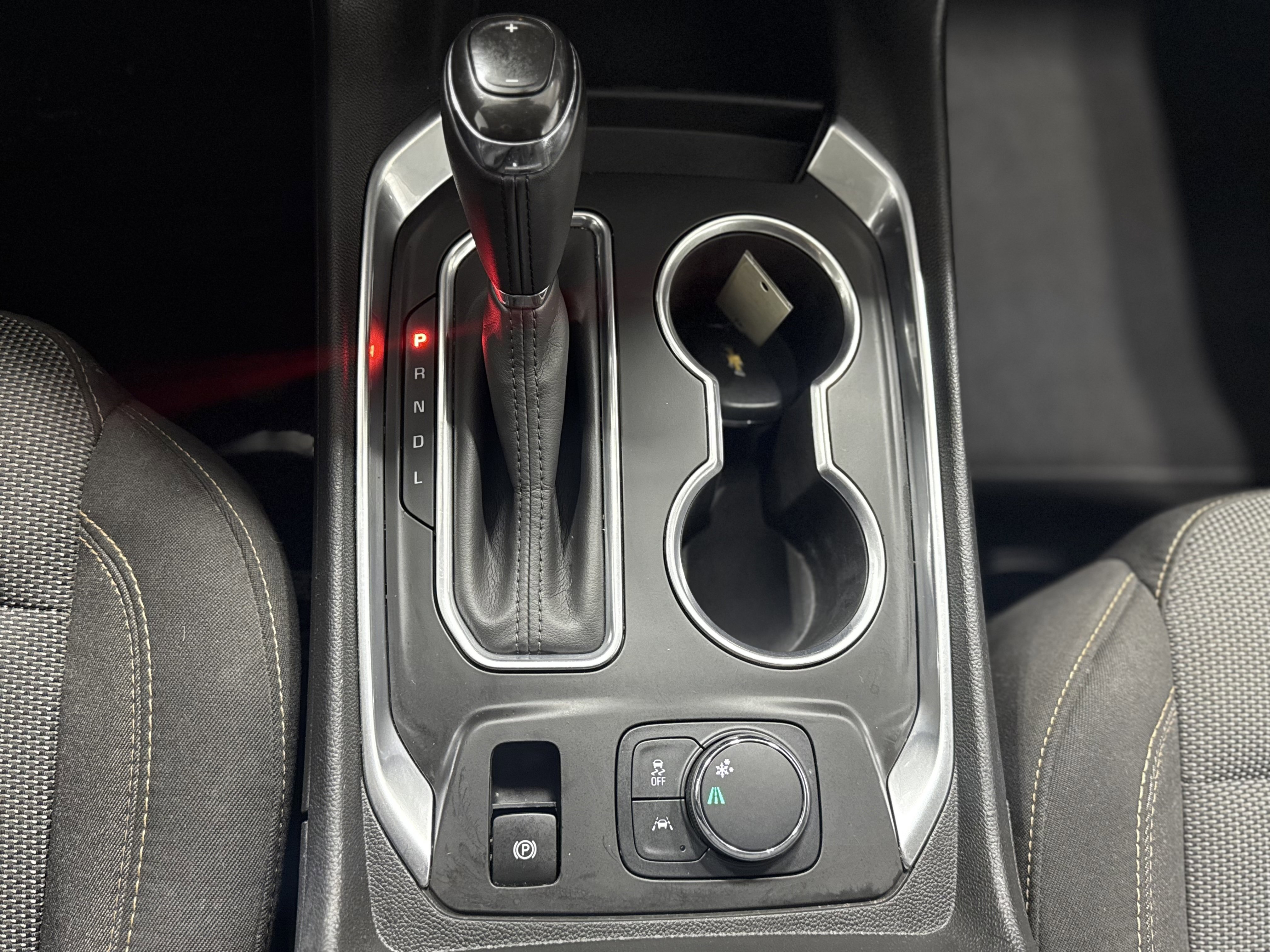 Used 2020 Chevrolet Traverse LT image 20