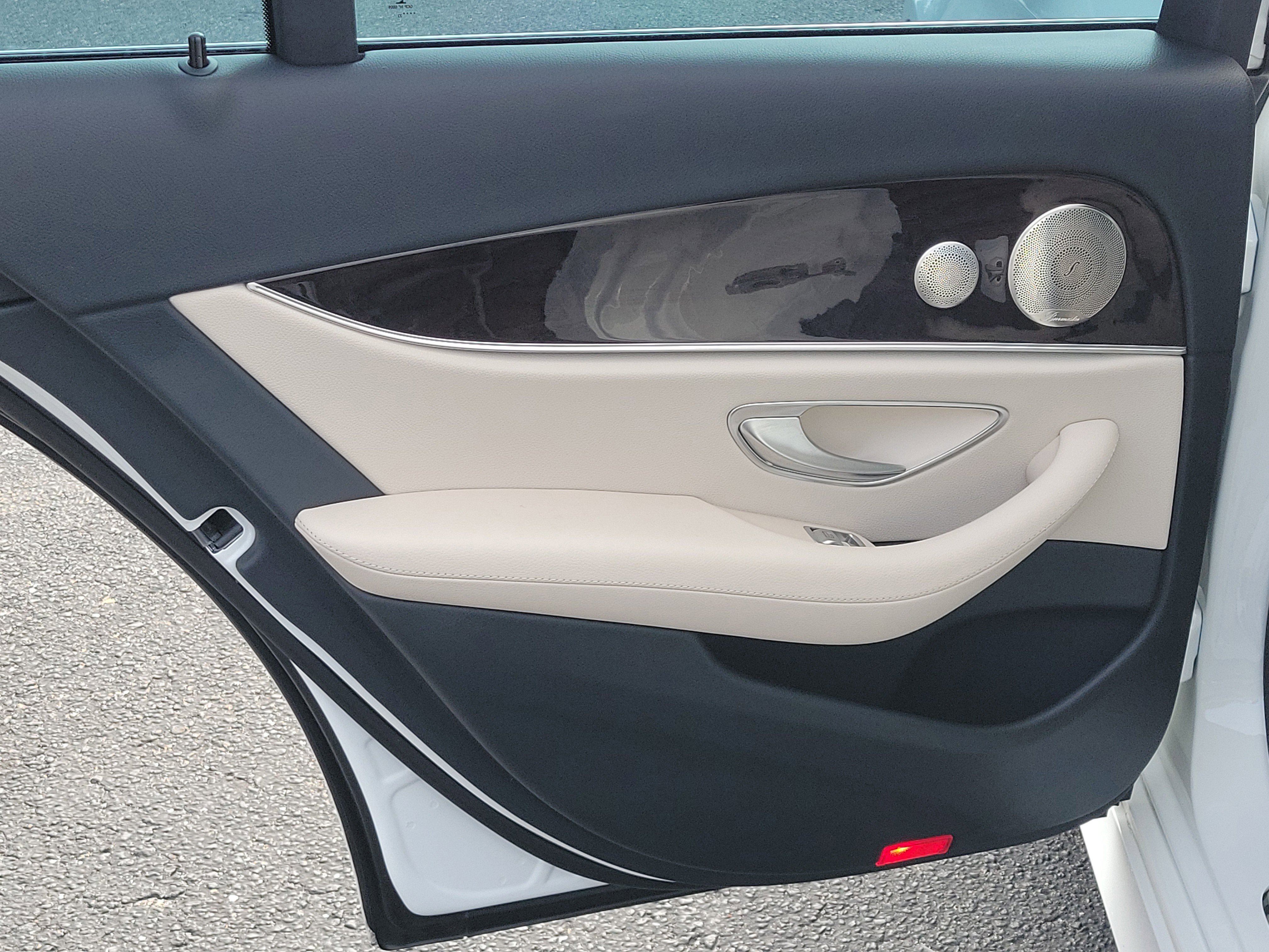 Used 2022 Mercedes-Benz E 350 Sedan image 14