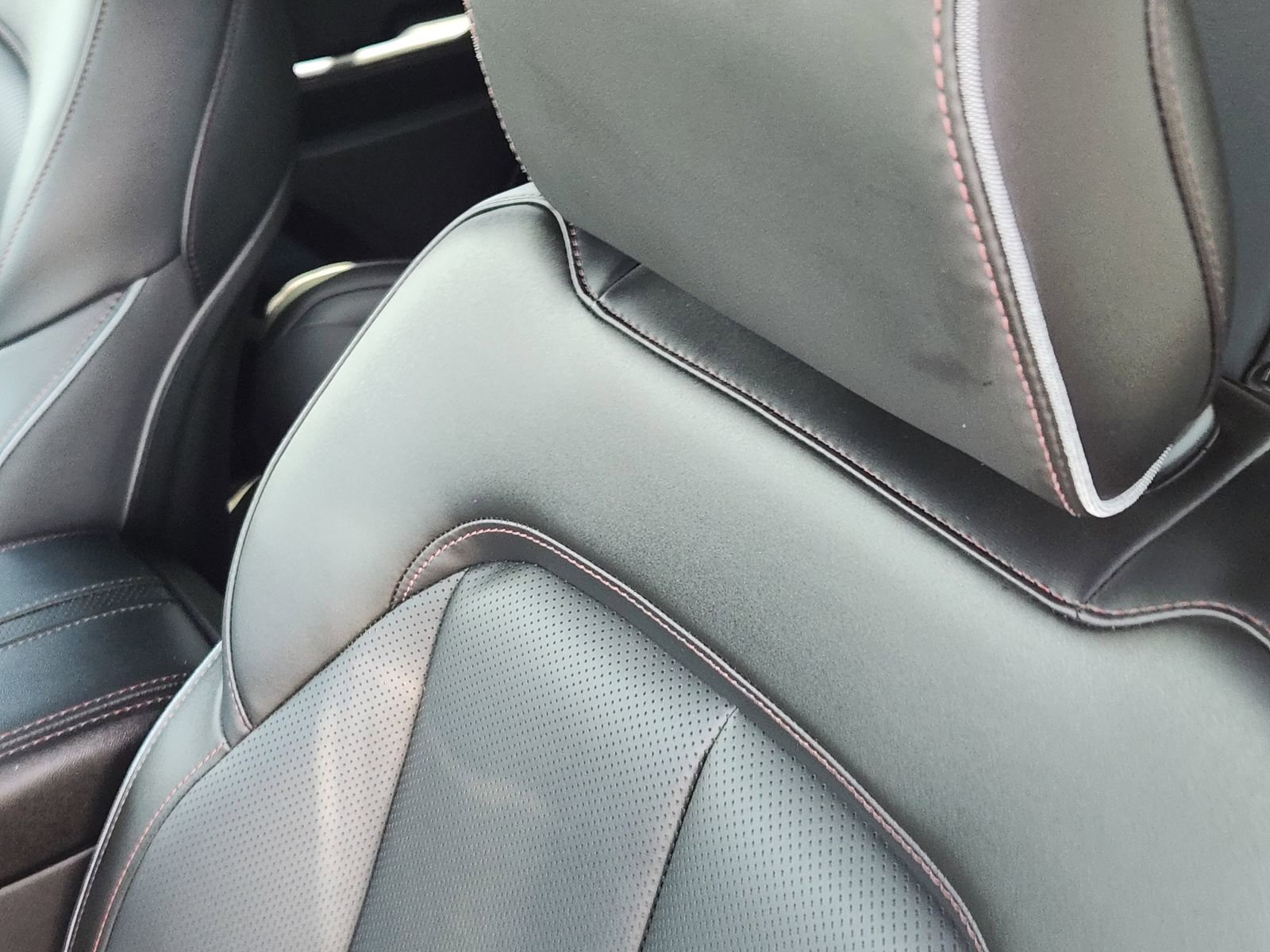 Used 2025 Jeep Wagoneer S Limited image 16