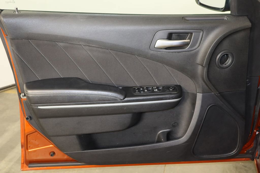 Used 2020 Dodge Charger SXT image 16