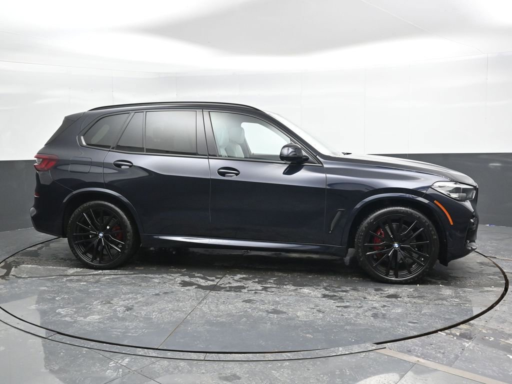 Used 2023 BMW X5 xDrive40i w/ M Sport Package image 5