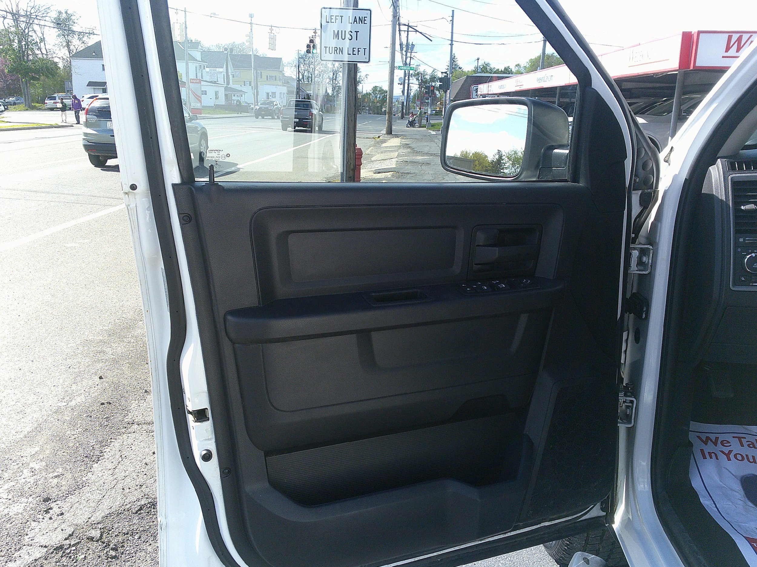 Used 2016 RAM 1500 Express AWD/4WD image 15
